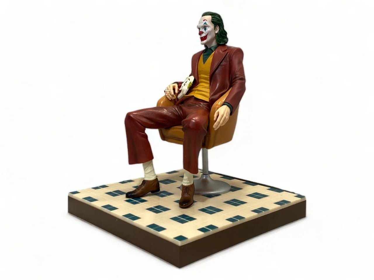Joaquin Phoenix Joker Figure - DC - FarnokyFigureDCFigureJoker